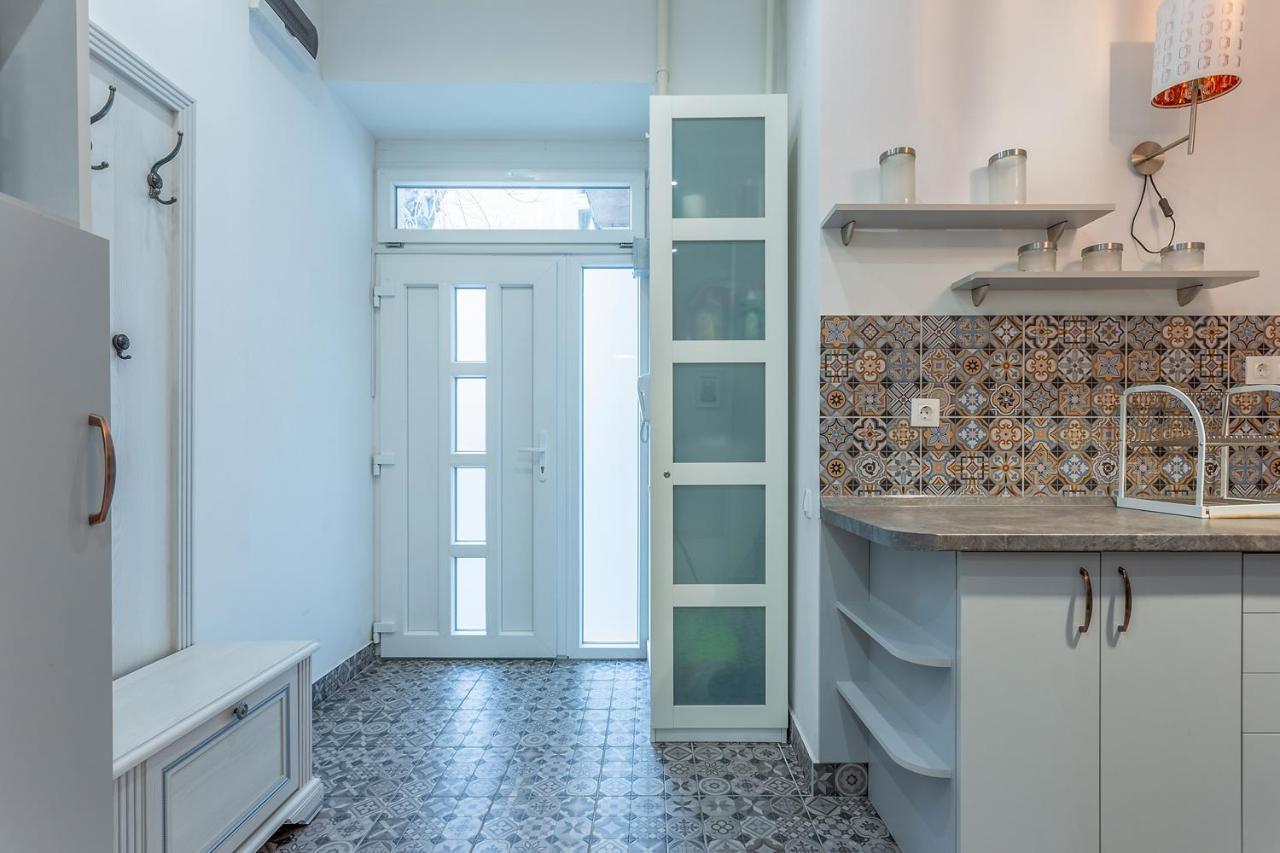 Goldcentral Apartment Dob Budapest Exterior foto